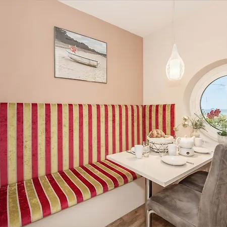 Apartment Seeblick Unterdeck *