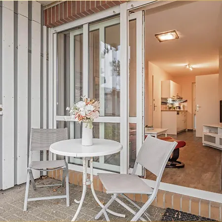 Seeblick Unterdeck 公寓 *